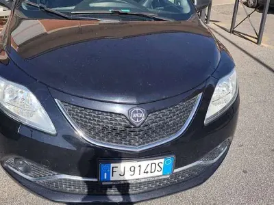 Usata Lancia Ypsilon