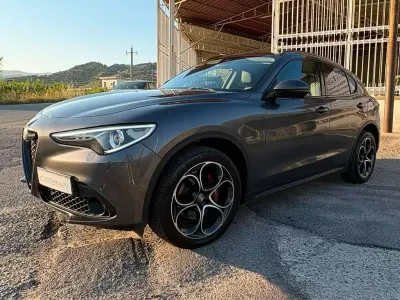 Usata Alfa Romeo Stelvio Executive 190 CV (139 kW) 2019 Grigio SUV