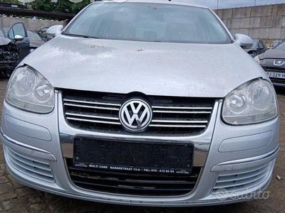 Usata VW Jetta Comfortline 105 CV (77 kW) 2006 Grigio Berlina
