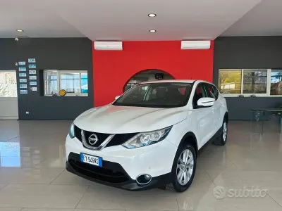 Usata Nissan Qashqai 110 CV (80 kW) 2015 Bianco SUV