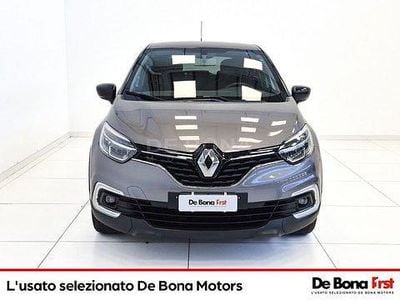 Usata Renault Captur Life 90 CV (66 kW) 2019 Grigio SUV