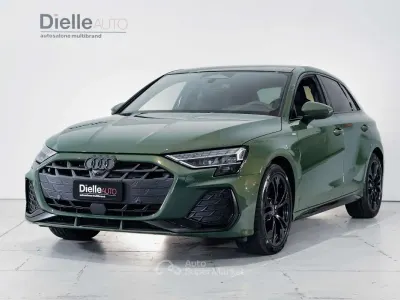 Nuova Audi A3 S-Line 150 CV (110 kW) 2025 Verde distretto metallizzato Coupé