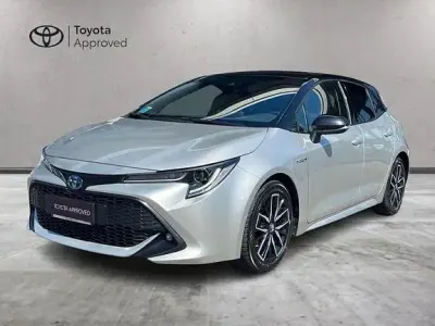 Usata Toyota Corolla Style 184 CV (135 kW) 2021 Precious silver & black Berlina