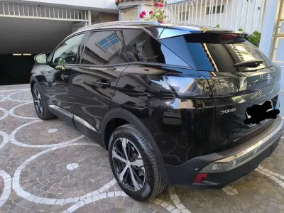 Usata Peugeot 3008 Allure 131 CV (96 kW) 2021 Nero SUV