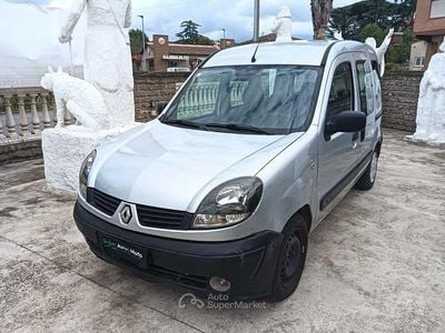 Usado Renault Kangoo 75 CV (55 kW) 2007 Plateado Monovolumen