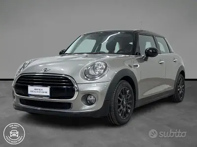 Usata Mini Cooper D 116 CV (85 kW) 2017 Grigio Utilitaria