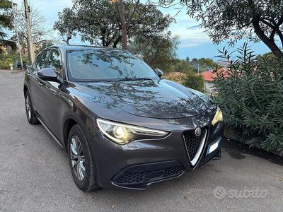 Usata Alfa Romeo Stelvio Business 190 CV (139 kW) 2021 Grigio SUV