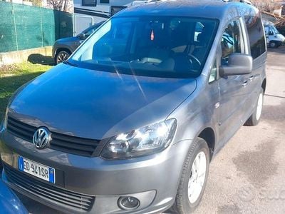 Usata VW Caddy 102 CV (75 kW) 2010 Grigio Monovolume
