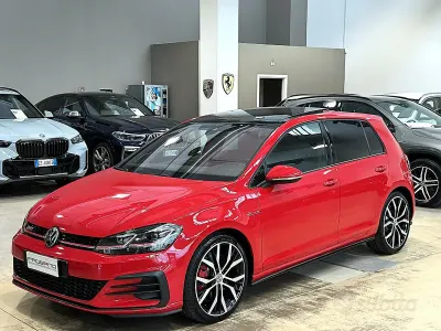 Usata VW Golf VII GTI 245 CV (180 kW) 2019 Rosso tornado Berlina