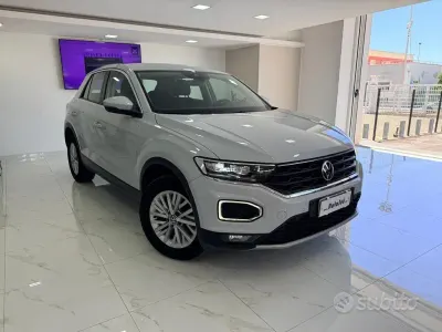 Usata VW T-Roc Advance 150 CV (110 kW) 2021 Grigio SUV