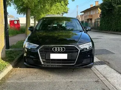 Usata Audi A3 116 CV (85 kW) 2018 Nero Berlina
