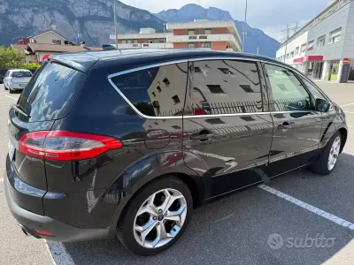 Begagnad Ford S-MAX