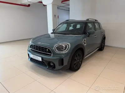 Usata Mini Countryman 125 CV (91 kW) 2023 Verde SUV