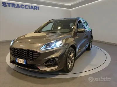 Usata Ford Kuga ST-Line X 190 CV (139 kW) 2024 Grigio metallizzato SUV