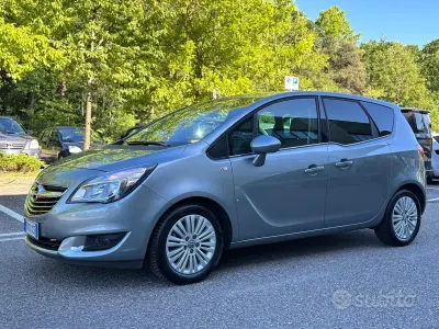 Usata Opel Meriva Cosmo 120 CV (88 kW) 2014 Grigio Monovolume