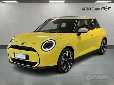 Usata Mini Cooper Classic 135 kW (184 CV) 2025 Sunny side yellow Utilitaria