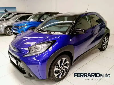 Nuova Toyota Aygo X Trend 72 CV (52 kW) 2025 Juniper blue/black SUV