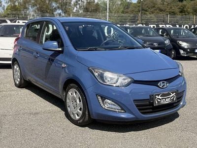 Usata Hyundai i20 Classic 99 CV (72 kW) 2014 Blu/azzurro Utilitaria
