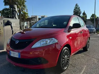 Usata Lancia Ypsilon 69 CV (50 kW) 2018 Utilitaria