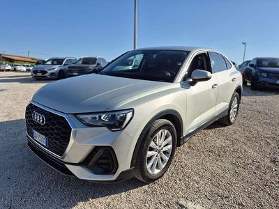 Usata Audi Q3 Advanced 150 CV (110 kW) 2020 Verde SUV