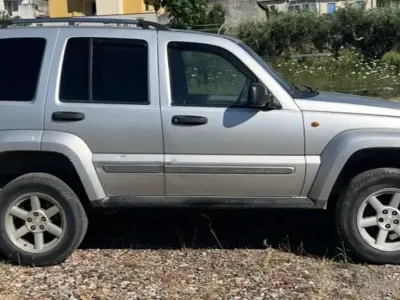 Usata Jeep Cherokee Limited 163 CV (119 kW) 2005 SUV