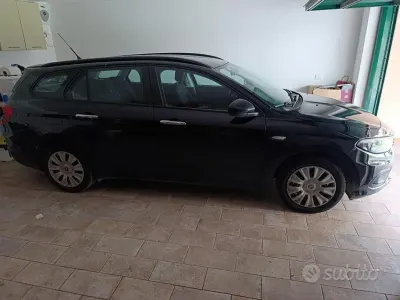 Usata Fiat Tipo 120 CV (88 kW) 2017 Station wagon