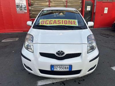 Usata Toyota Yaris 101 CV (74 kW) 2009 Berlina