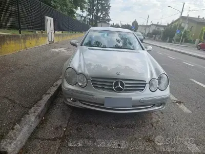 Usata Mercedes CLK240 Elegance 170 CV (125 kW) 2002 Grigio Coupé
