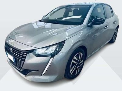 Usata Peugeot 208 Allure 101 CV (74 kW) 2021 Argento Utilitaria