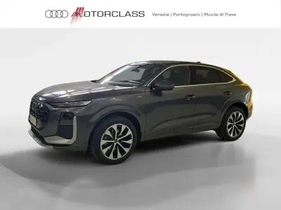 Nuova Audi Q3 Sportback Business 150 CV (110 kW) 2026 Grigio daytona perlato SUV