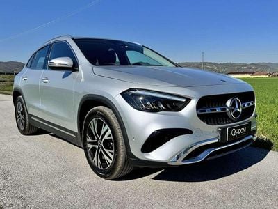 Usata Mercedes GLA200 Advanced Plus 150 CV (110 kW) 2023 Argento SUV