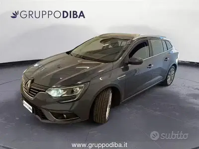 Usata Renault Mégane GrandTour 116 CV (85 kW) 2019 Grigio Station wagon