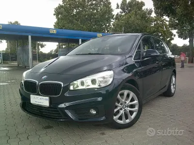 Usata BMW 218 Advantage 150 CV (110 kW) 2017 Bluazzurro Station wagon