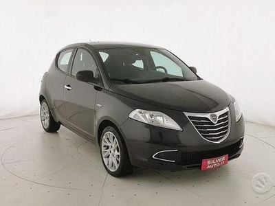 Usata Lancia Ypsilon Platinum 69 CV (50 kW) 2013 Nero Utilitaria