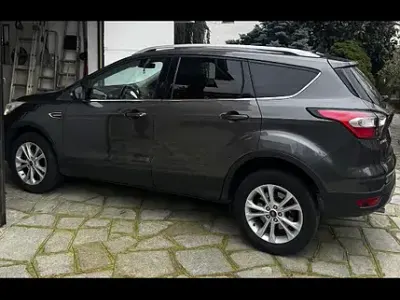 Usata Ford Kuga 120 CV (88 kW) 2018 Blu SUV
