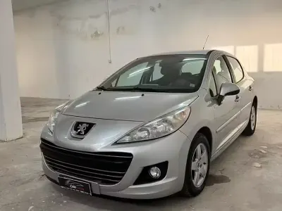 Usata Peugeot 207 68 CV (50 kW) 2010 Grigio Berlina