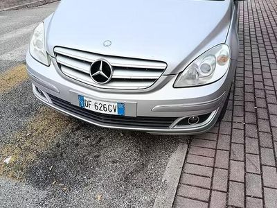 Usata Mercedes B180 109 CV (80 kW) 2006 Grigio Monovolume