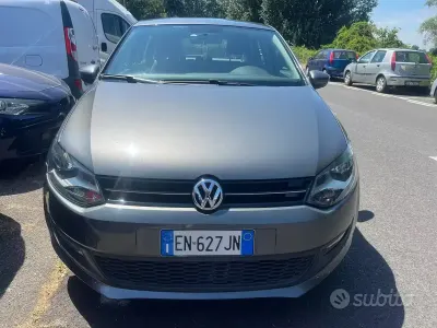 Usata VW Polo Comfortline 75 CV (55 kW) 2012 Grigio Utilitaria