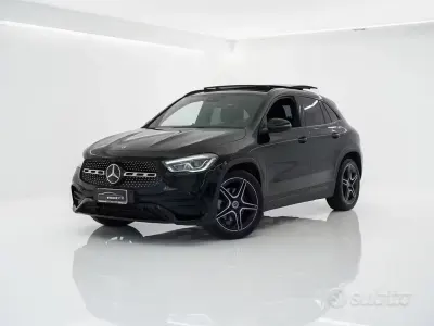 Usata Mercedes GLA180 Premium 116 CV (85 kW) 2022 Nero SUV