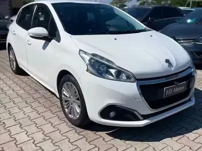 Usata Peugeot 208 Access 82 CV (60 kW) 2017 Bianco Utilitaria