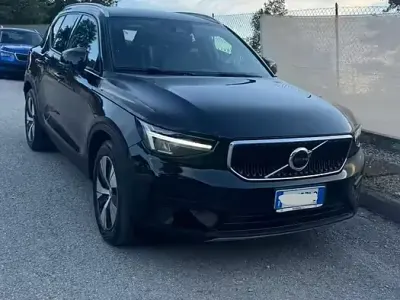 Usata Volvo XC40 Core 129 CV (94 kW) 2022 Nero SUV