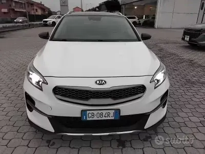 Usata Kia XCeed 136 CV (100 kW) 2020 Bianco SUV