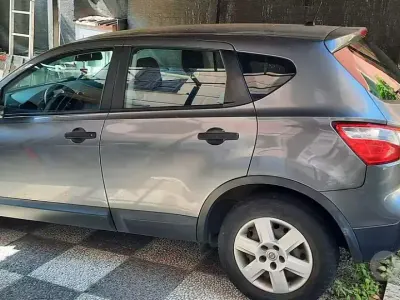 Usata Nissan Qashqai 110 CV (80 kW) 2011 Grigio SUV