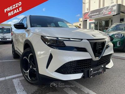 Nuova Alfa Romeo Junior Edizione Speciale 136 CV (100 kW) 2025 Bianco sempio SUV