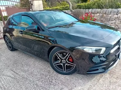 Usata Mercedes A180 Premium 116 CV (85 kW) 2020 Nero Berlina