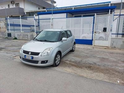 Usata Suzuki Swift 92 CV (67 kW) 2009 Argento Utilitaria