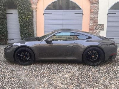 Porsche 911 Carrera