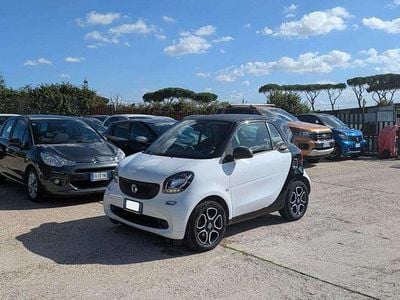 Usata Smart ForTwo Coupé 61 CV (44 kW) 2015 Bianco Utilitaria