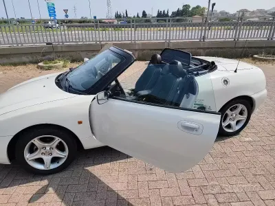 Usata MG F 145 CV (106 kW) 1998 Bianco Cabrio