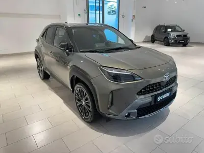 Usata Toyota Yaris Cross 116 CV (85 kW) 2021 Verde SUV